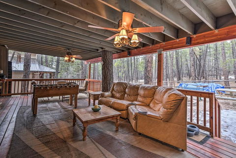 Munds Park Cabin With Furnished Deck & Fire Pit! - Internet Find 1