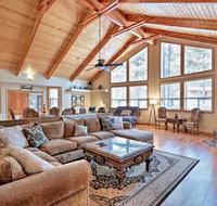 Munds Park Home w/ 1.5 Acres  Volleyball