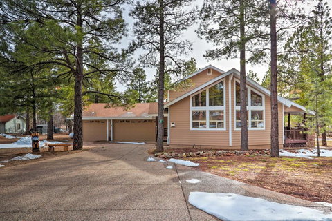 Munds Park Home W/ 1.5 Acres & Volleyball! - Renee 2