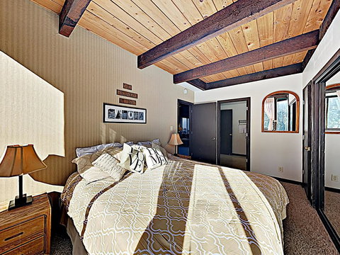 New Listing! Mountain-View Townhome W/ Hot Tub Townhouse - Renee 3