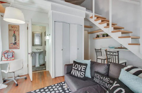 Nirvana  Stylish Cottage Loft Studio @Venice Beach - Renee 1