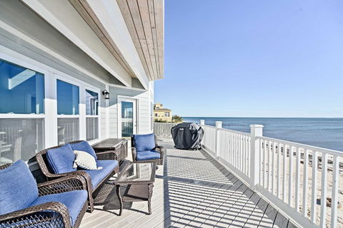Ocean Springs 'Magnolia Beach House' On Pvt Beach! - Internet Find 1