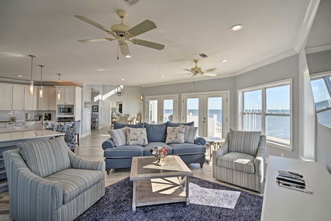 Ocean Springs 'Magnolia Beach House' On Pvt Beach! - Internet Find 0