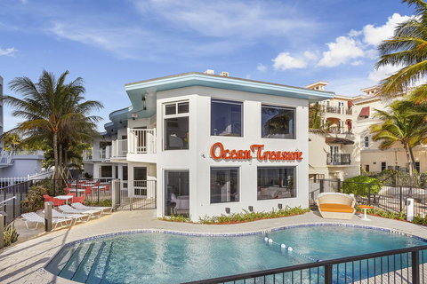 Ocean Treasure Beachside Suites - Internet Find 0