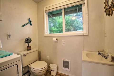 Oceanfront Home With Seal Rock Beach Access, Hot Tub - Renee 3