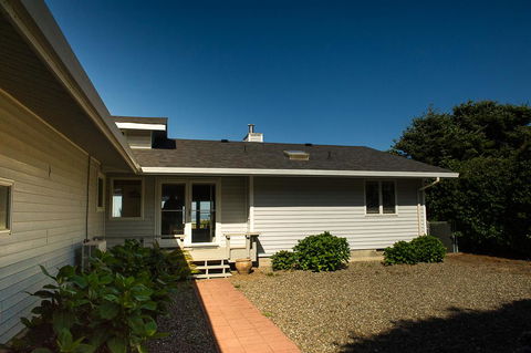 Pacific Rest - Renee 3