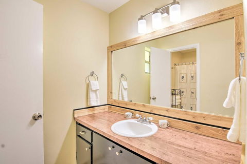 Palm Beach Gardens Home With Patio - 6 Mi To Beach! - Internet Find 0