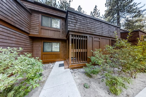 Peak Paradise - Renee 2