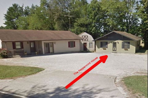 Peppermint House - Renee 0