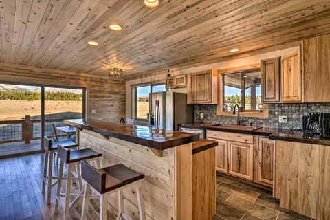 Private Cabin With Deck, Fireplace & Mtn Views! - Renee 3