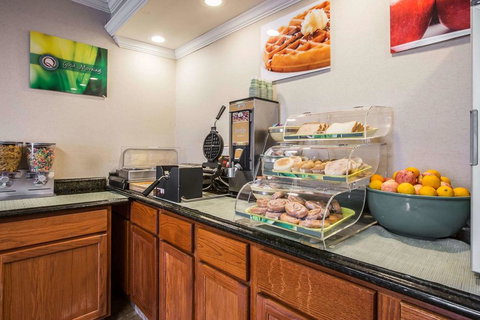 Quality Inn Madison - Renee 2