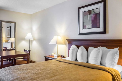 Quality Inn Madison - Renee 3