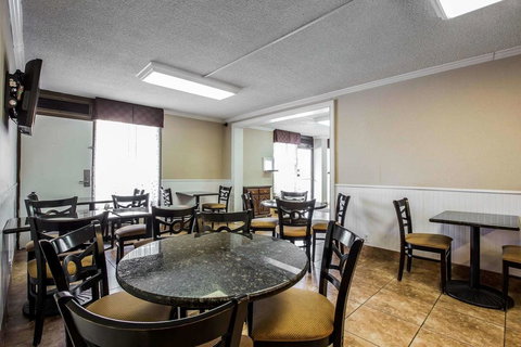 Quality Inn Madison - Renee 1