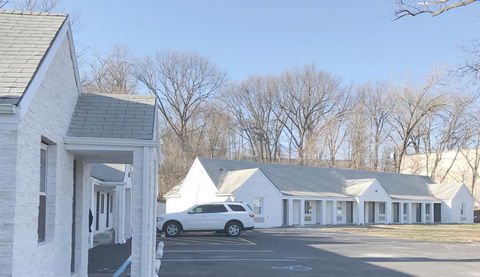 Ramsey Inn & Suites - Internet Find 0