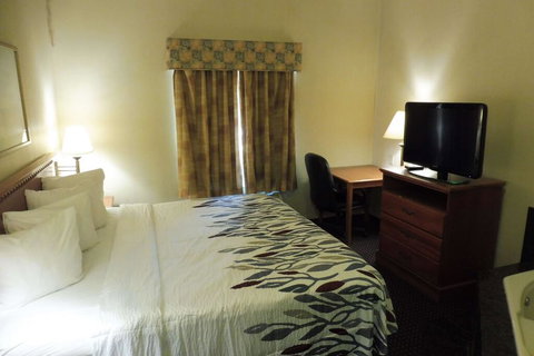 Red Roof Inn & Suites Galloway - Internet Find 2