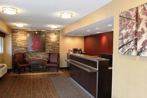 Red Roof Inn PLUS+ Pittsburgh South - Airport - Renee 3