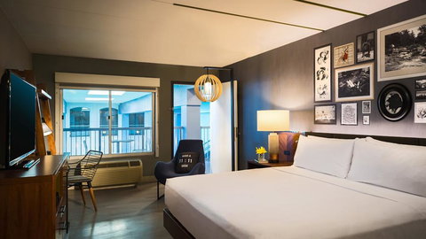 Renaissance Minneapolis Bloomington Hotel - Swimm 3