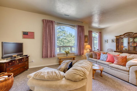 Rhody Apartment - Renee 3