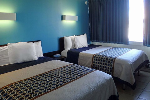 Rodeway Inn Island Beach State Park - Renee 0