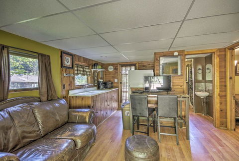 Rustic Cabin With Ponies & 50 Acres By Raystown Lake! - Internet Find 2