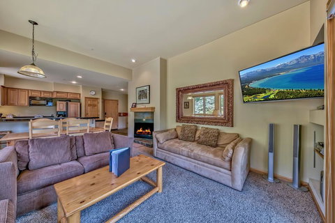 SC102 SnowCrest - Renee 1