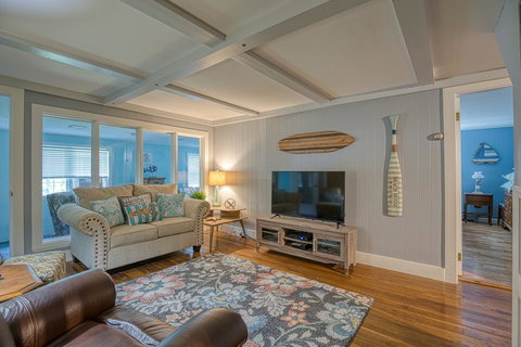 Sea La Vie - Renee 1