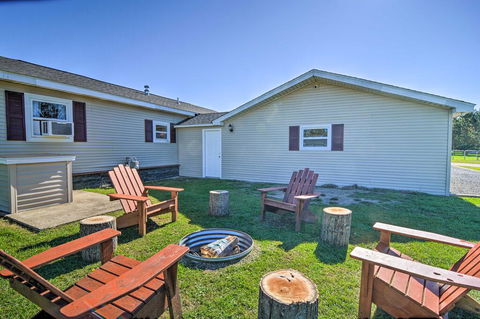 Smart Home Near Flowage Lake With Fire Pit - Renee 0