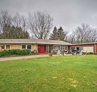 South Haven Home with Grill and Fire Pit-Walk to Shore
