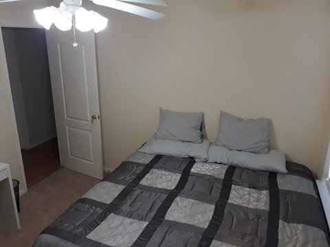 Spacious Home - Private Bed Room, Family / Game Room, Guest Office - Renee 2