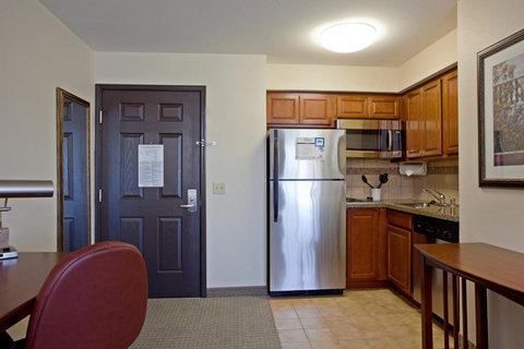 Staybridge Suites Palmdale - Swimm 1