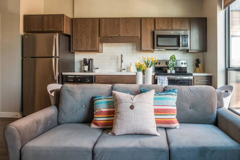 Studio And Suite Apts In Western Gateway By Frontdesk - Internet Find 0