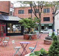 Studio Loft in Yale Area - includes coworking membership - 204