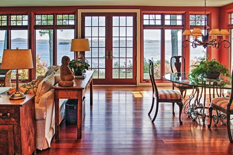 Stunning South Hero Home On Lake Champlain With Views - Renee 2