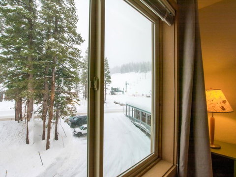 Sun Meadows 1 - 303A Hotel Style - Pet Friendly Condo - Renee 2