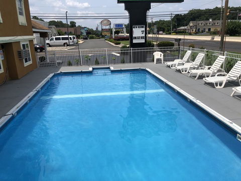 Sunflower Inn - Internet Find 1