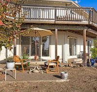 Sunny Quiet Home Sheltered in Beautiful Aptos home