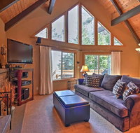 Tahoma Cabin Steps to Hiking Trails  1 Mi to Lake