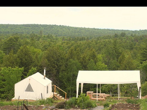 Tentrr - Farm With A View - Renee 0