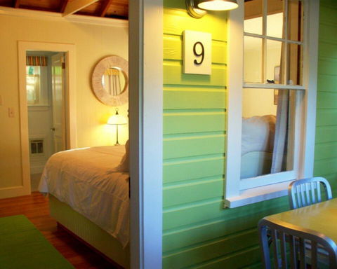 The Lake Winnipesaukee Cottage #8-9 - Renee 0