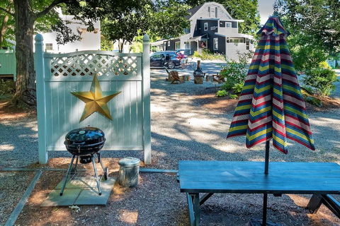 The Mt. Washington Lake Cottage #11 - Renee 2