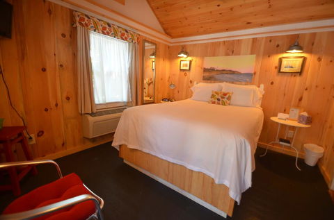 The Squam Lake Cottage #7 - Renee 2