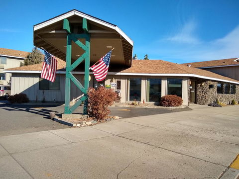 The Wilderness Inn - Renee 1