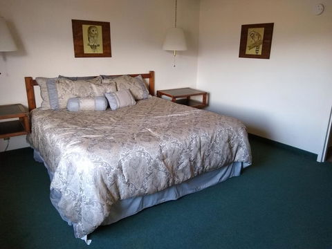 The Wilderness Inn - Renee 2