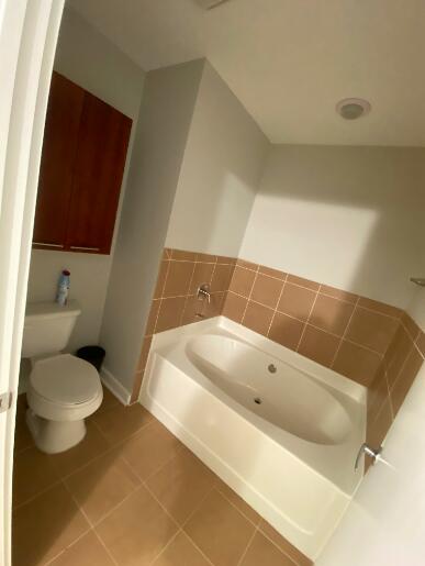 Tropical Luxury Loft - Atlantic Station - Internet Find 3