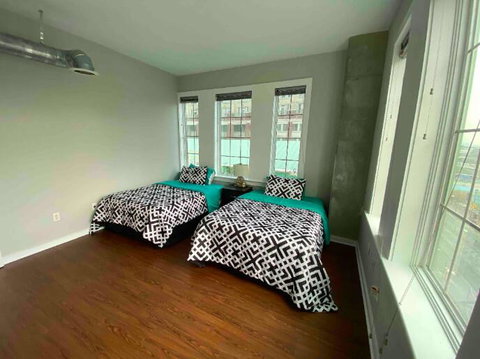 Tropical Luxury Loft - Atlantic Station - Internet Find 2