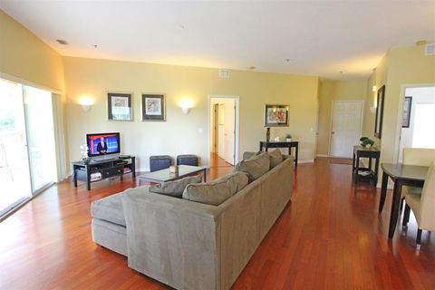 Two Bedroom At The Lakeside G&CC - Renee 0