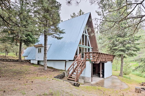 Updated Calm A-Frame Cabin With Lake Cascade Views! - Swimm 2