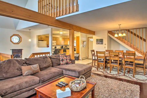 Updated Chalet With Deck - Near Skiing & Story Land! - Renee 0