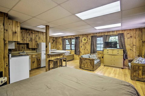 Urban Ranch Apt With 50 Acres By Raystown Lake! - Internet Find 3