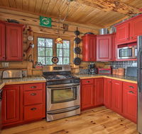 Waterfront Conway Lake Cabin with Deck  Fire Pit
